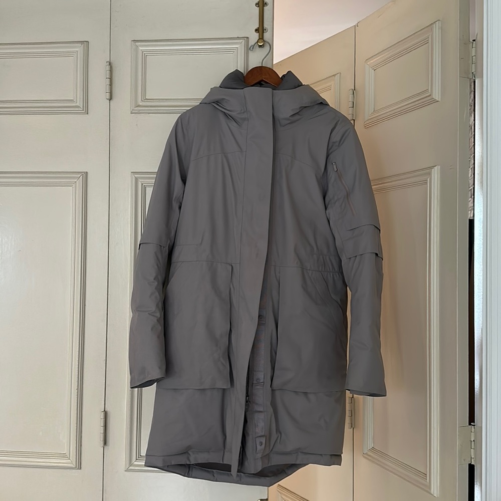 Lululemon Athletica Gray winter coat